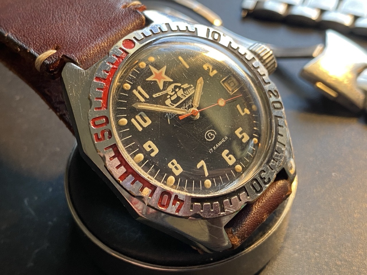 Vostok Amphibia Divers watch Tank Dial with Red Star
