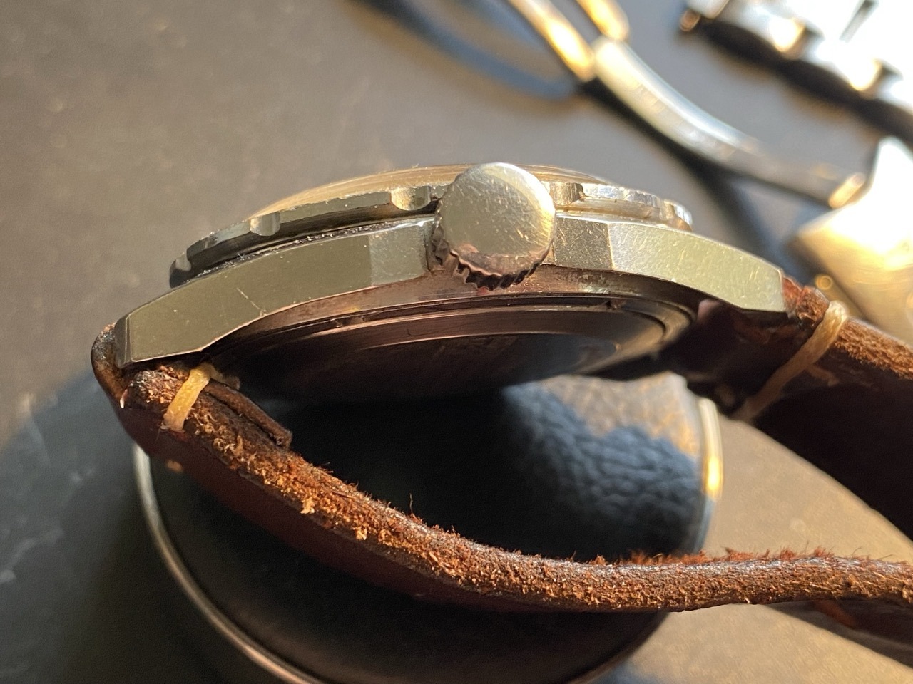 Vostok Amphibia Divers watch Tank Dial with Red Star - Image 4